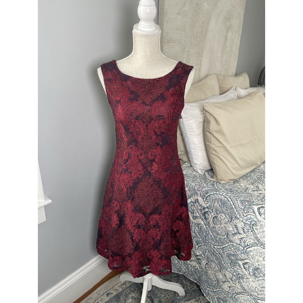 Aidan Mattox Fit & Flare Dress Size 2 Red Lace Overlay Cocktail Party Formal